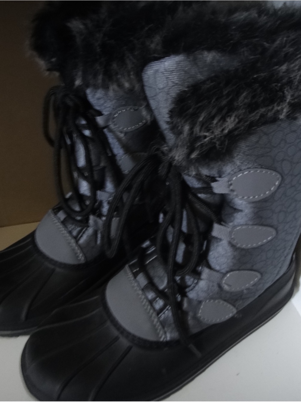 Mishansha Black and Gray Faux-Fur Lace-Up Winter Rain Boots
